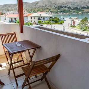 pag-marina-aparments.hotelinzadar.com/
